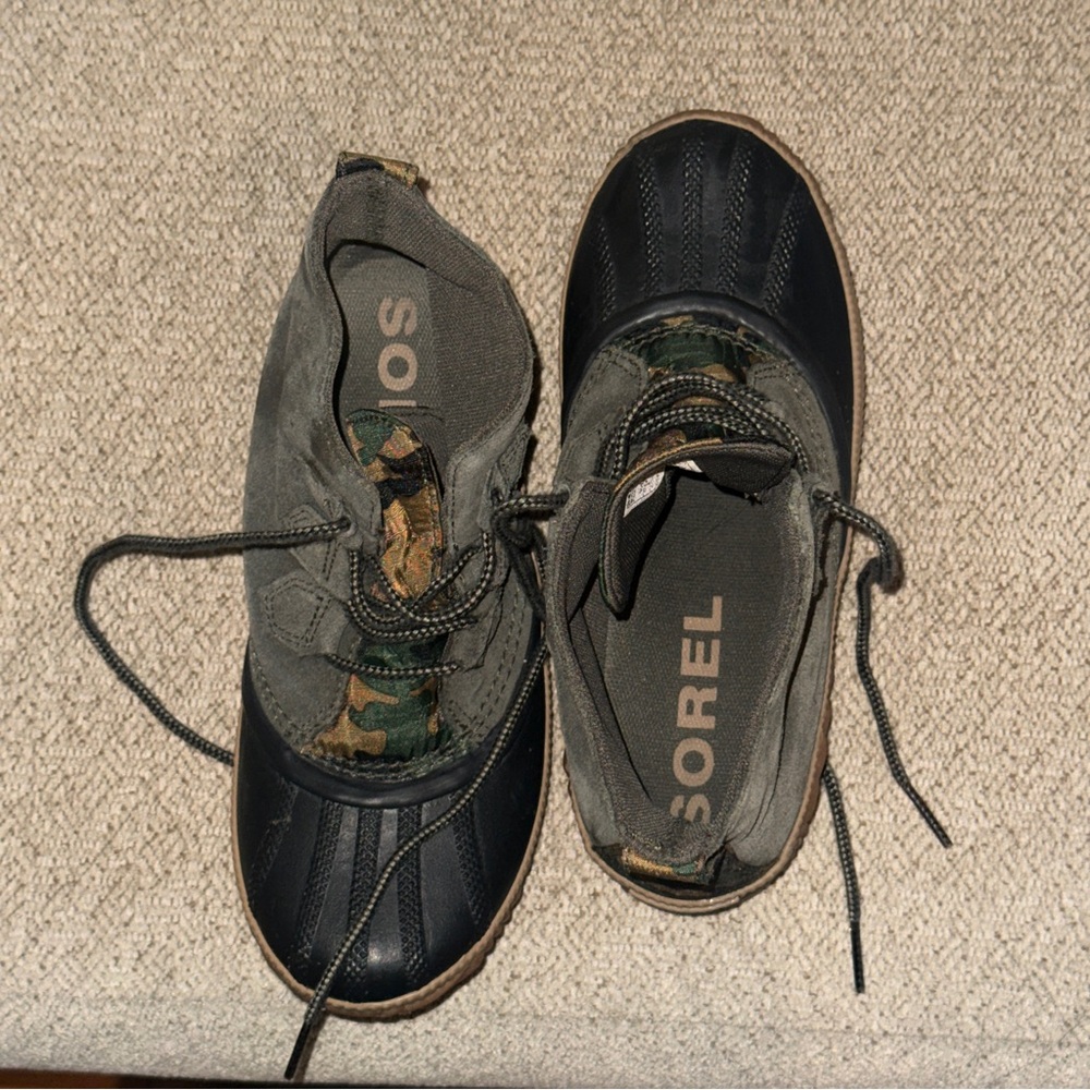 Sorel Out N About Camo Boots - Picture 2 of 11